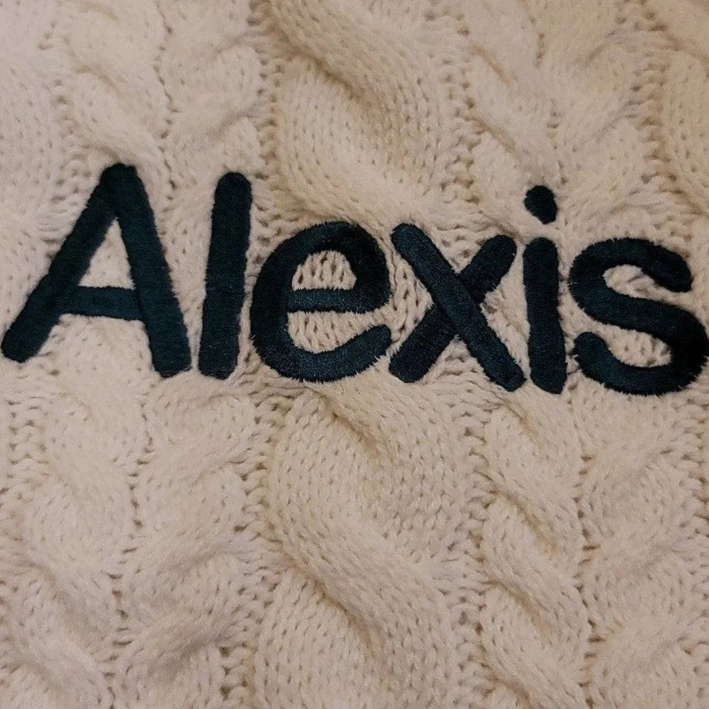 Things Remembered Cream Heavy Cable Knit Sweater Throw - Alexis